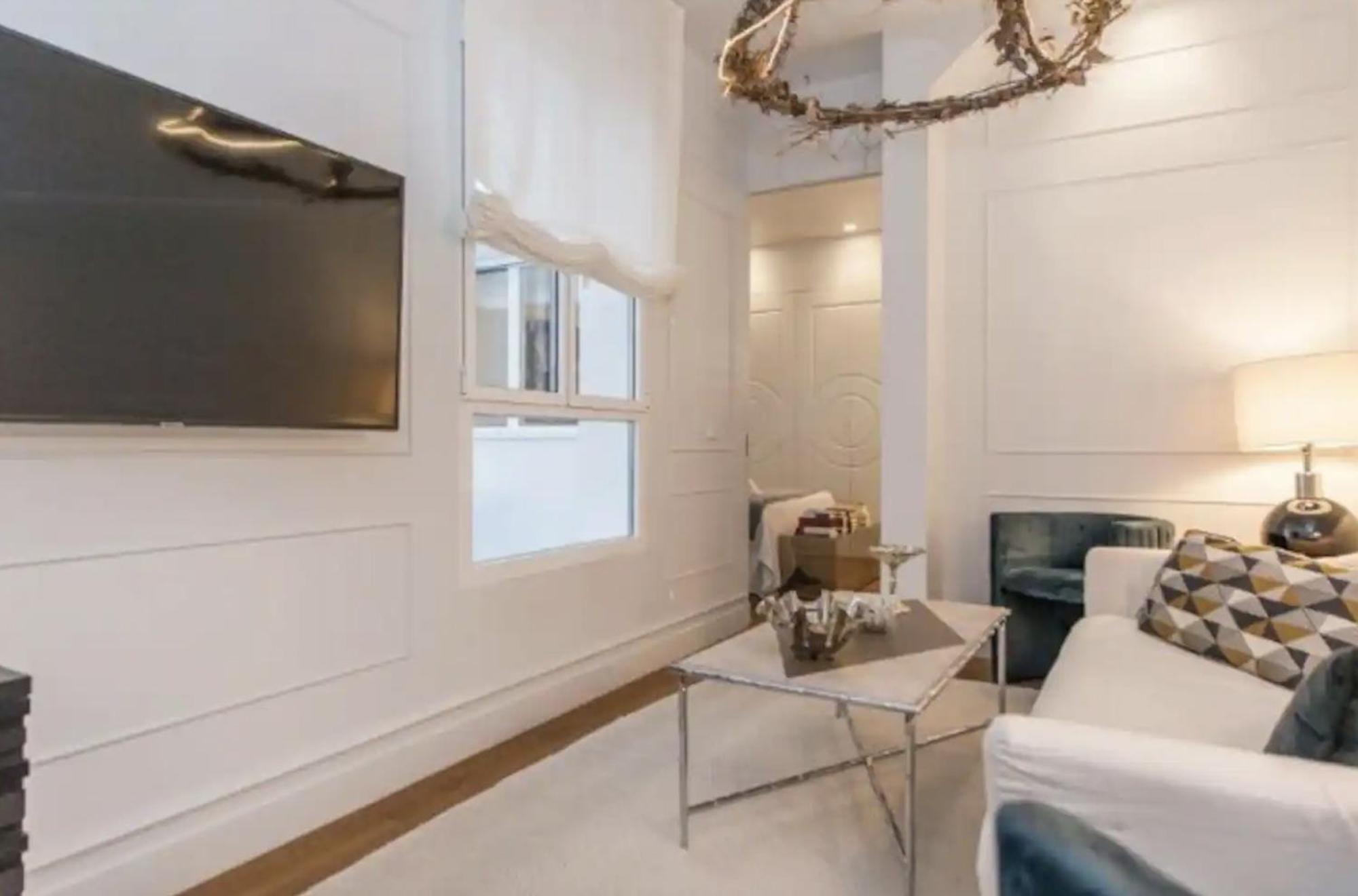 Apartamento De Lujo En Neptuno Apartment Madrid Ngoại thất bức ảnh